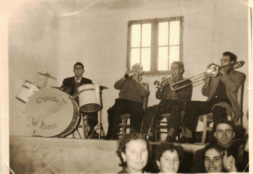 AO 1956  Fotografa cedida por Anastasio Camino